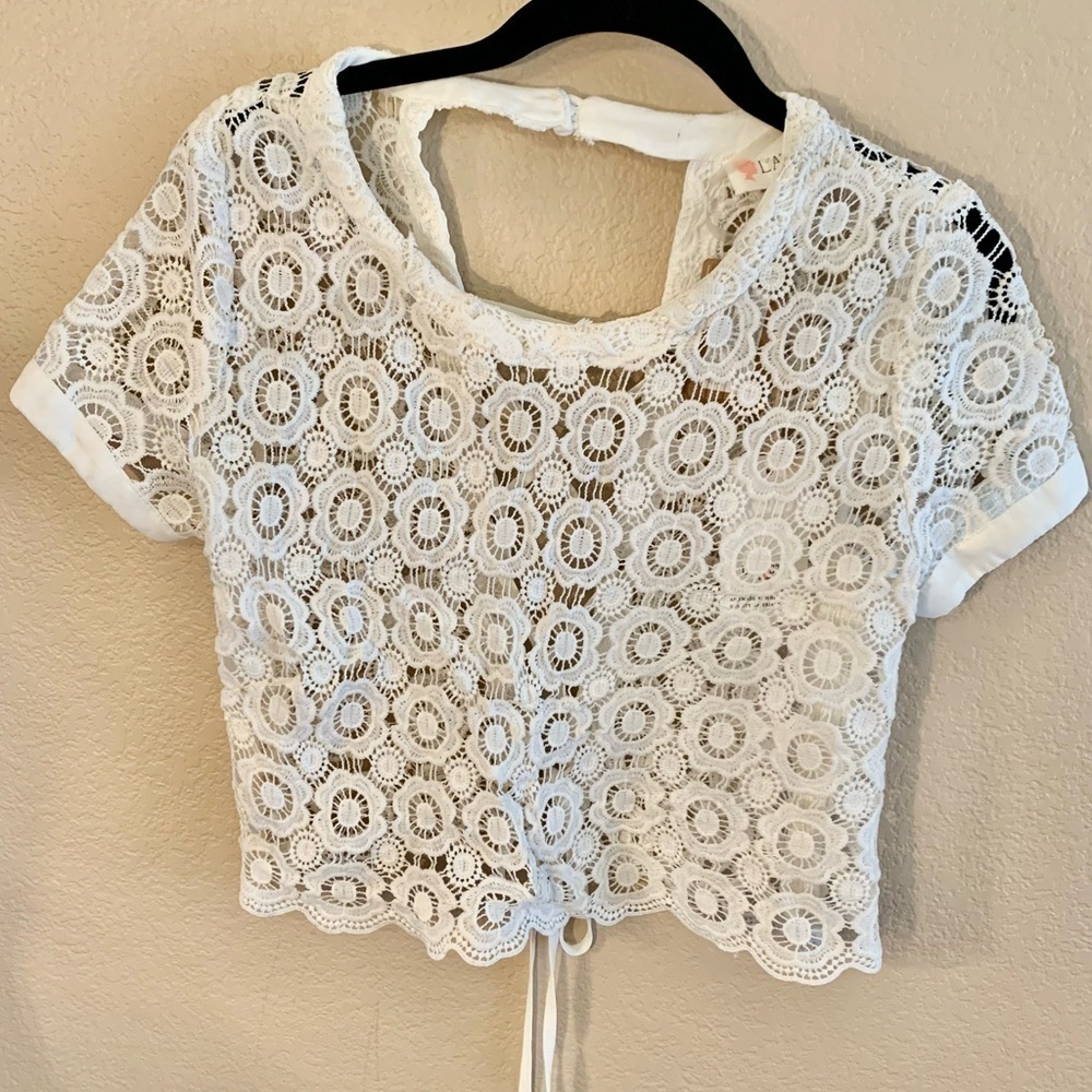 NWT L’Atiste Lace Crop Top Medium White Floral Crochet Design Lace-Up Back New - Picture 9 of 16